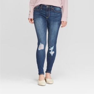 Universal Thread Upcycled High Rise Distressed Dark Wash Skinny Jeans, Size 8